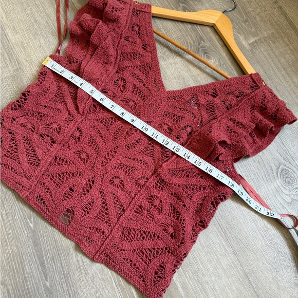 White House Black Market Lace Ruffle Sleeve Blouse - size M - Picture 4 of 7